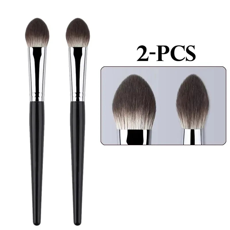 1/2PCS Piers Heart Blusher Brush