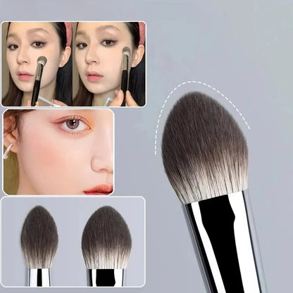 1/2PCS Piers Heart Blusher Brush