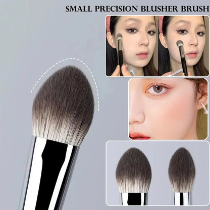 1/2PCS Piers Heart Blusher Brush