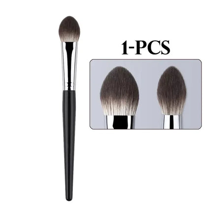 1/2PCS Piers Heart Blusher Brush